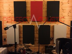 Ljudpaneler för bredband på ett studiogolv
