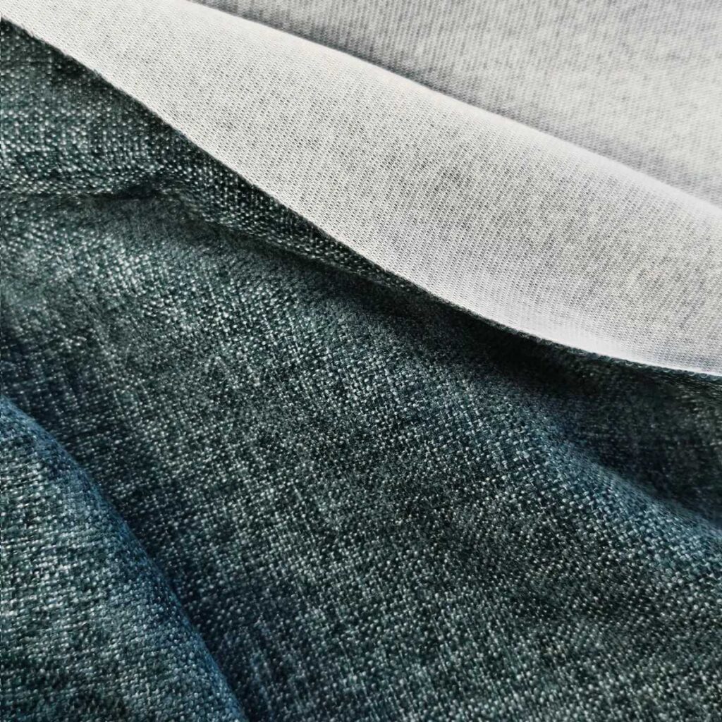 Tesla – akustikgardin – vitt foder